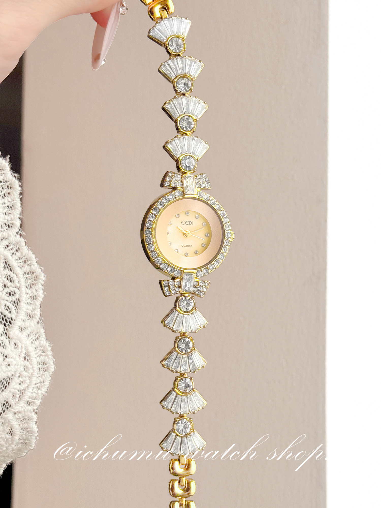 Женские часы Mermaid: легкие,  – обзор и цена Leather Bracelet